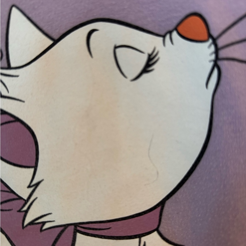 Disney Aristocats Marie T-shirt, Medium - Picture 5 of 5